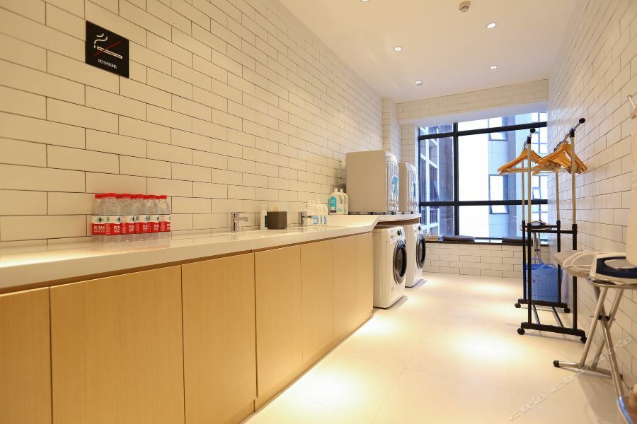 Atour Hotel Maoming Dış mekan fotoğraf